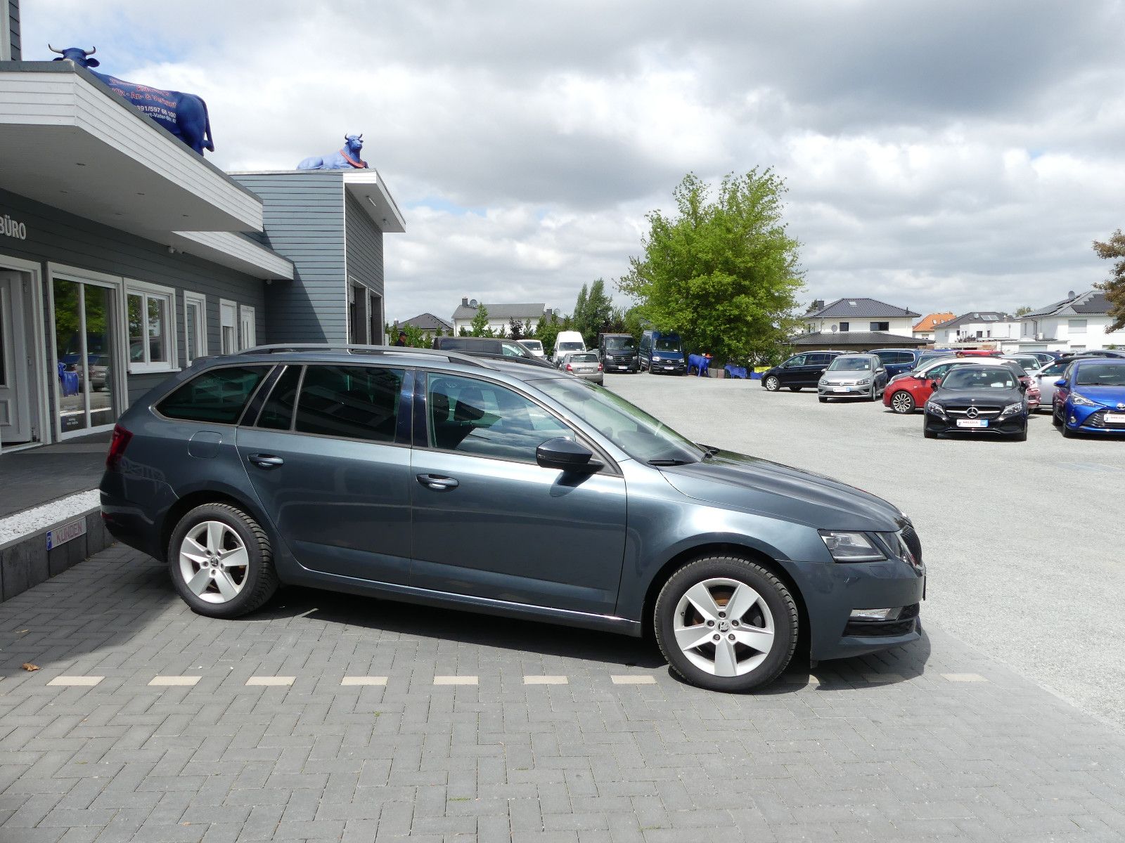 Fahrzeugabbildung SKODA Octavia Combi Ambition*2.HAND*