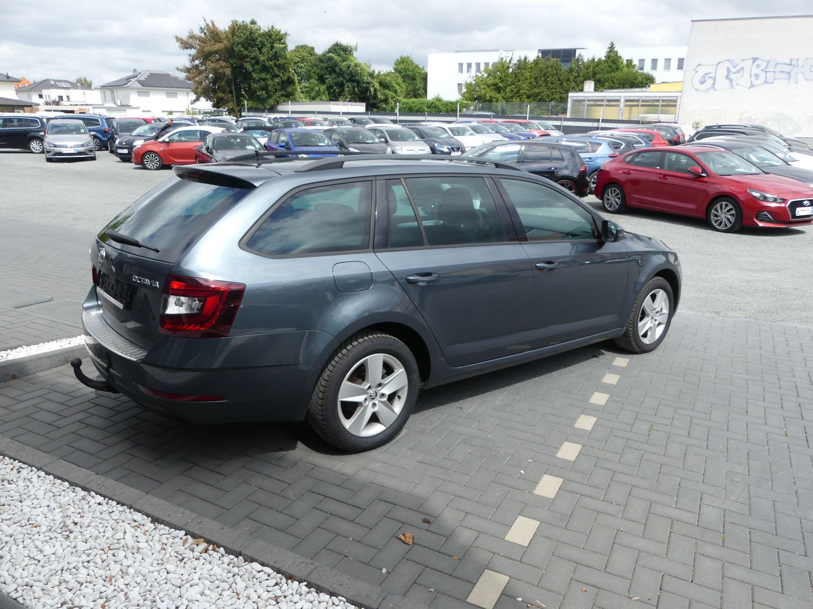 Fahrzeugabbildung SKODA Octavia Combi Ambition*2.HAND*