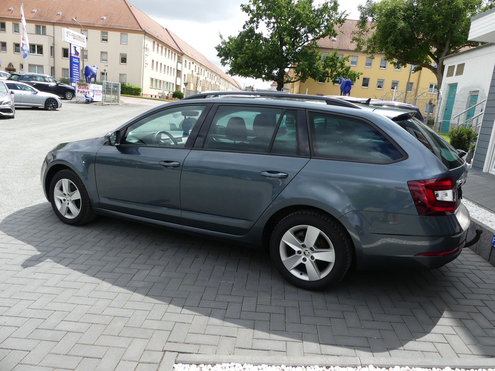 Fahrzeugabbildung SKODA Octavia Combi Ambition*2.HAND*