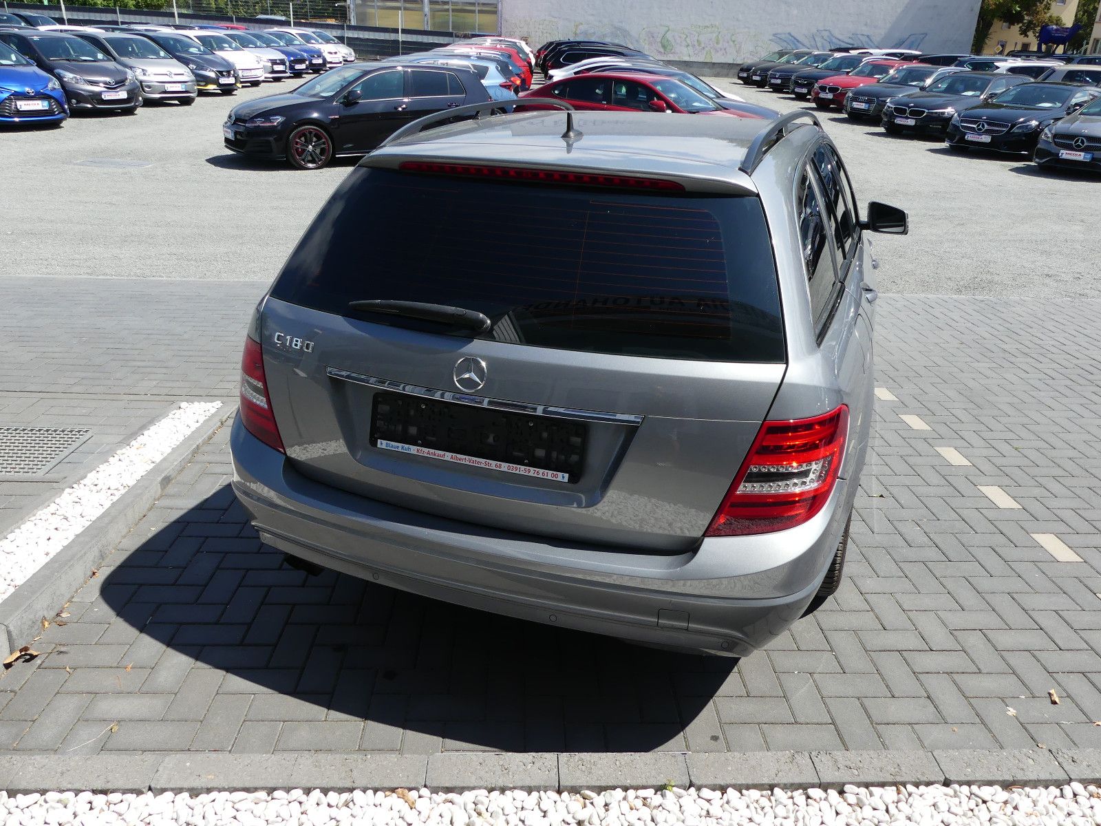 Fahrzeugabbildung Mercedes-Benz C 180 C T-Modell C 180 T CGI BlueEfficiency
