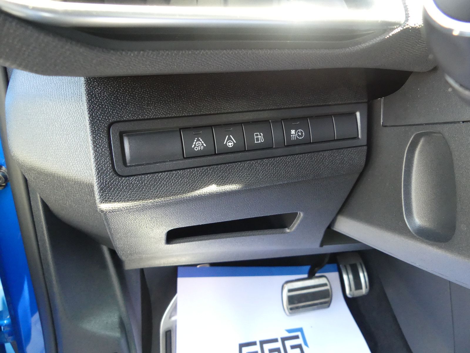 Fahrzeugabbildung Peugeot 3008 HYBRID 225 e-EAT8 GT Pack * 9000KM*