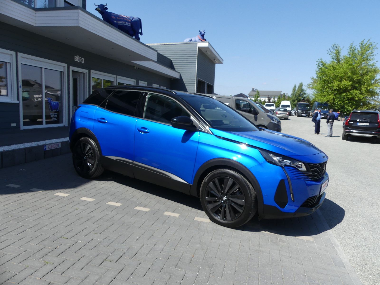 Fahrzeugabbildung Peugeot 3008 HYBRID 225 e-EAT8 GT Pack * 9000KM*