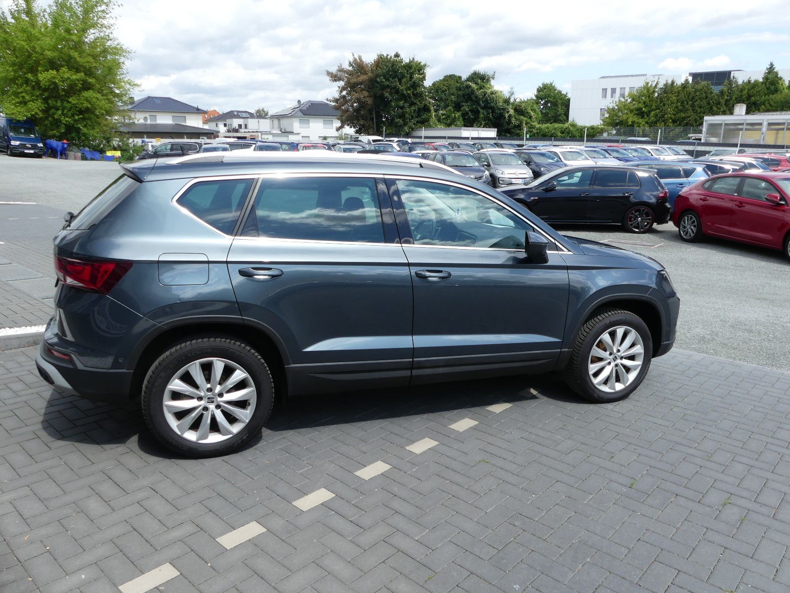 Fahrzeugabbildung SEAT Ateca Style"AUTOMATIK"