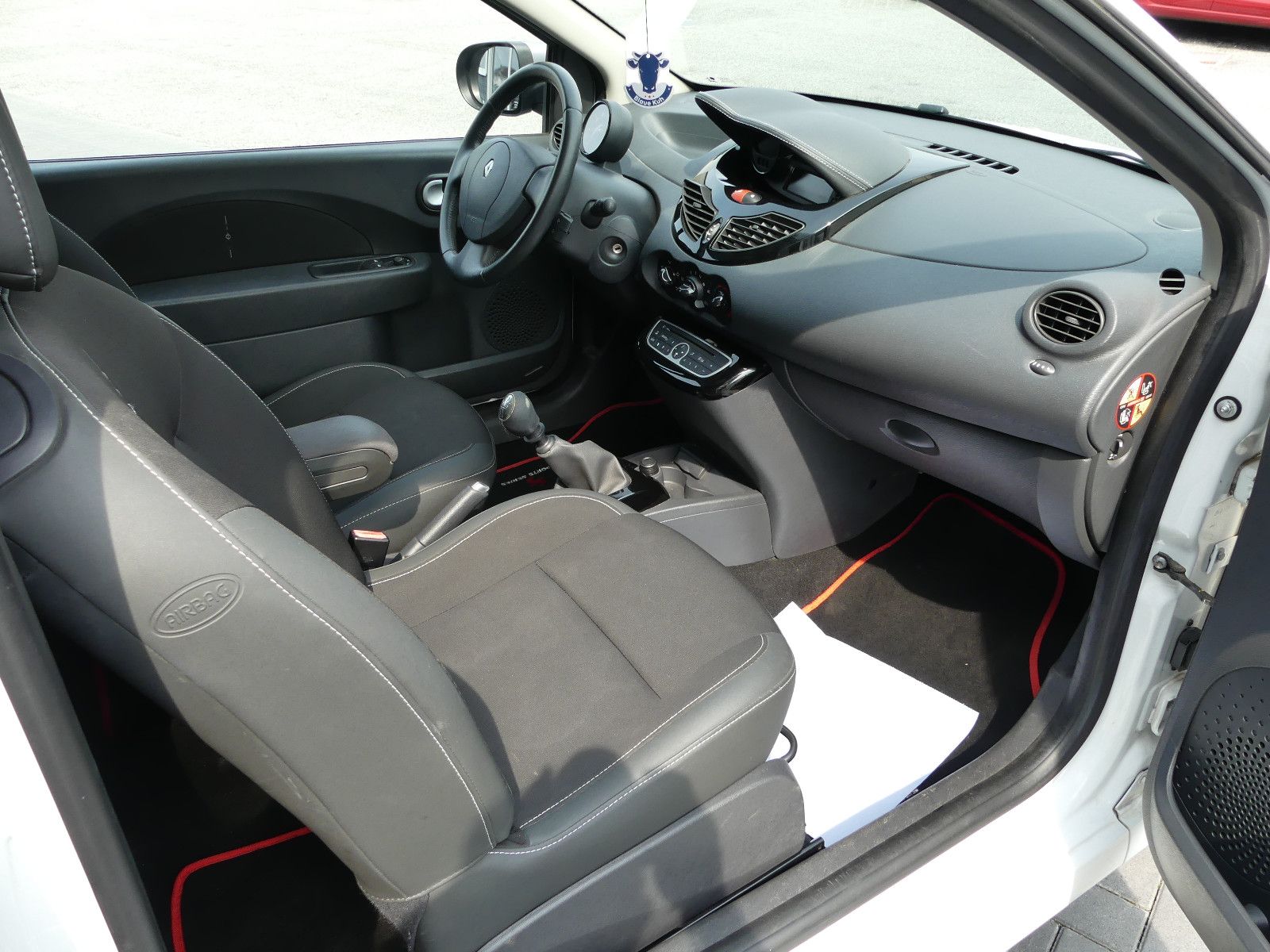 Fahrzeugabbildung Renault Twingo Night & Day