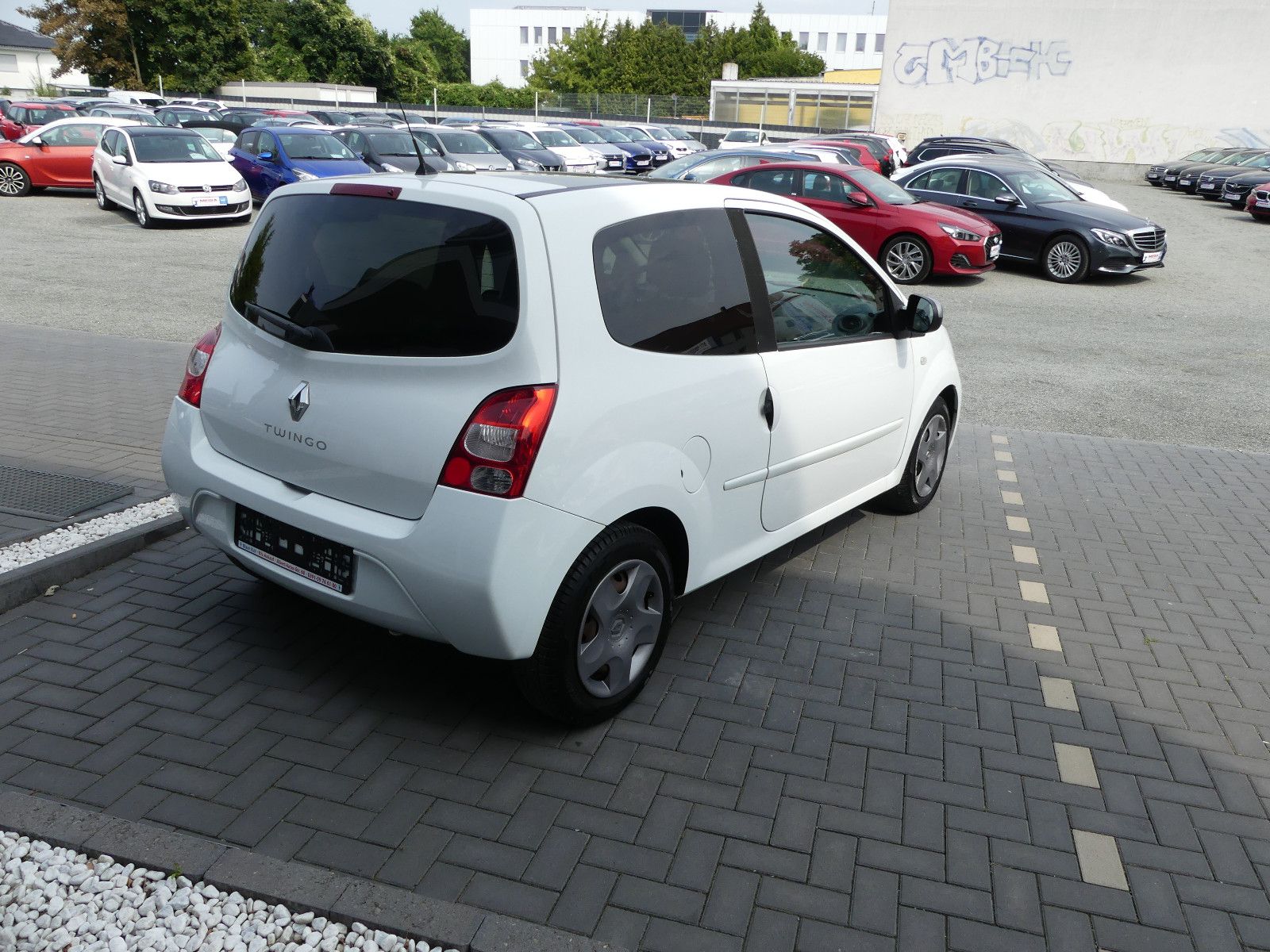 Fahrzeugabbildung Renault Twingo Night & Day