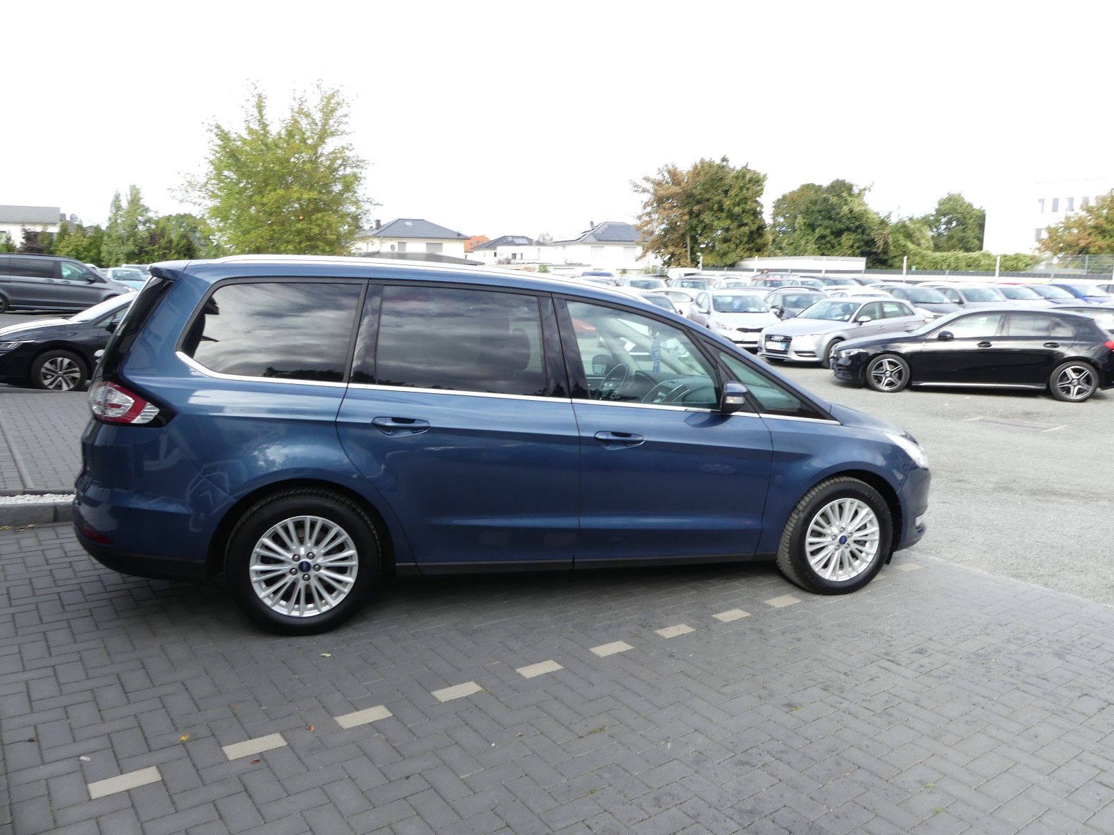 Fahrzeugabbildung Ford Galaxy Titanium"7.SITZER"1.HAND"