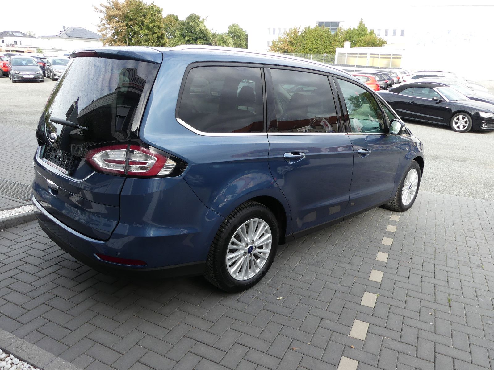 Fahrzeugabbildung Ford Galaxy Titanium"7.SITZER"1.HAND"