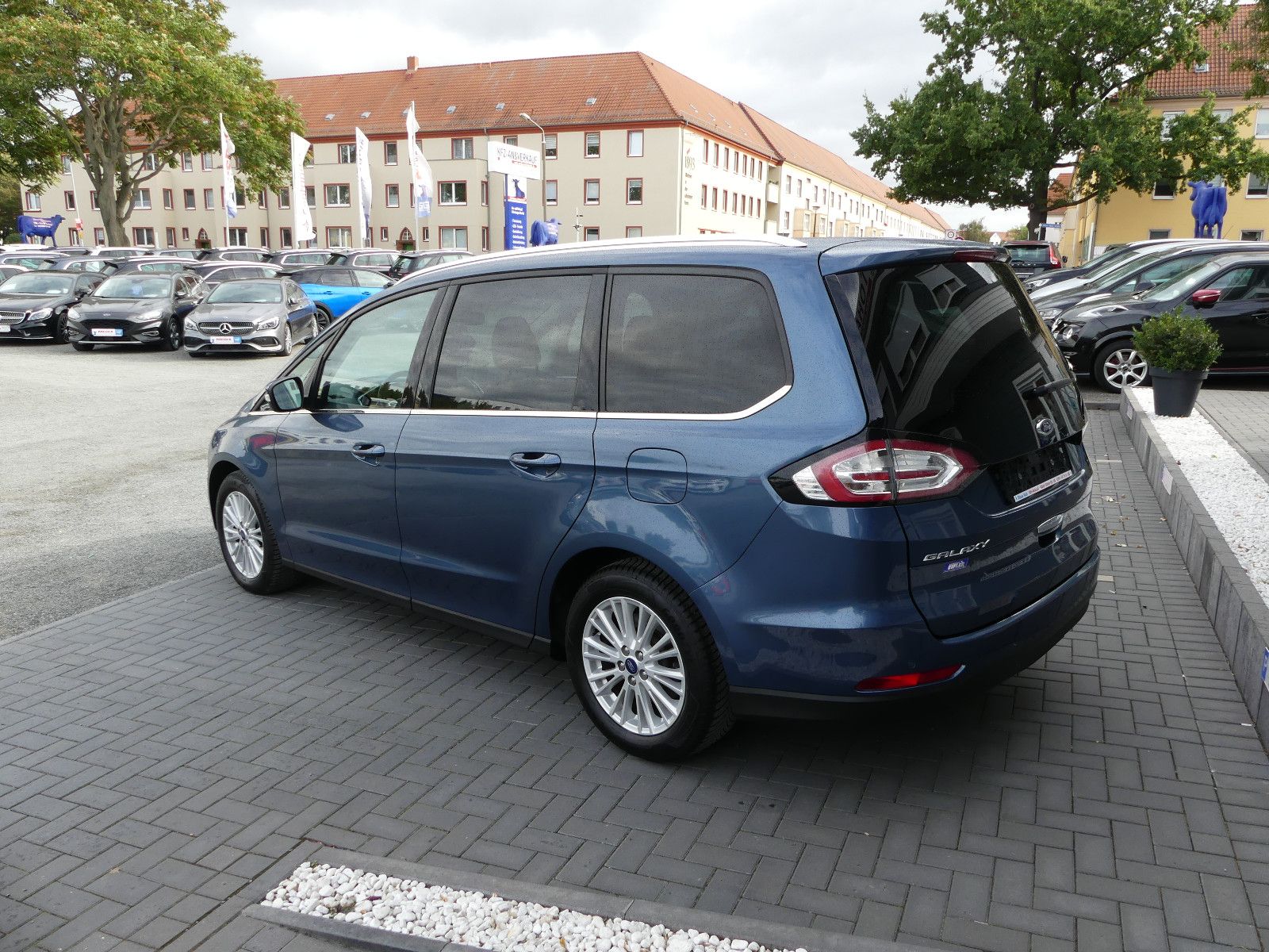 Fahrzeugabbildung Ford Galaxy Titanium"7.SITZER"1.HAND"