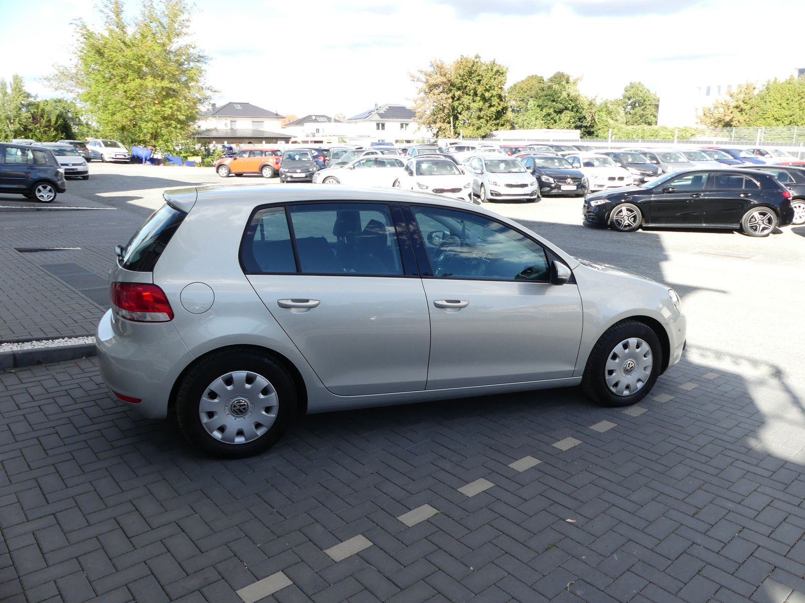 Fahrzeugabbildung Volkswagen Golf VI Comfortline"25TKM"