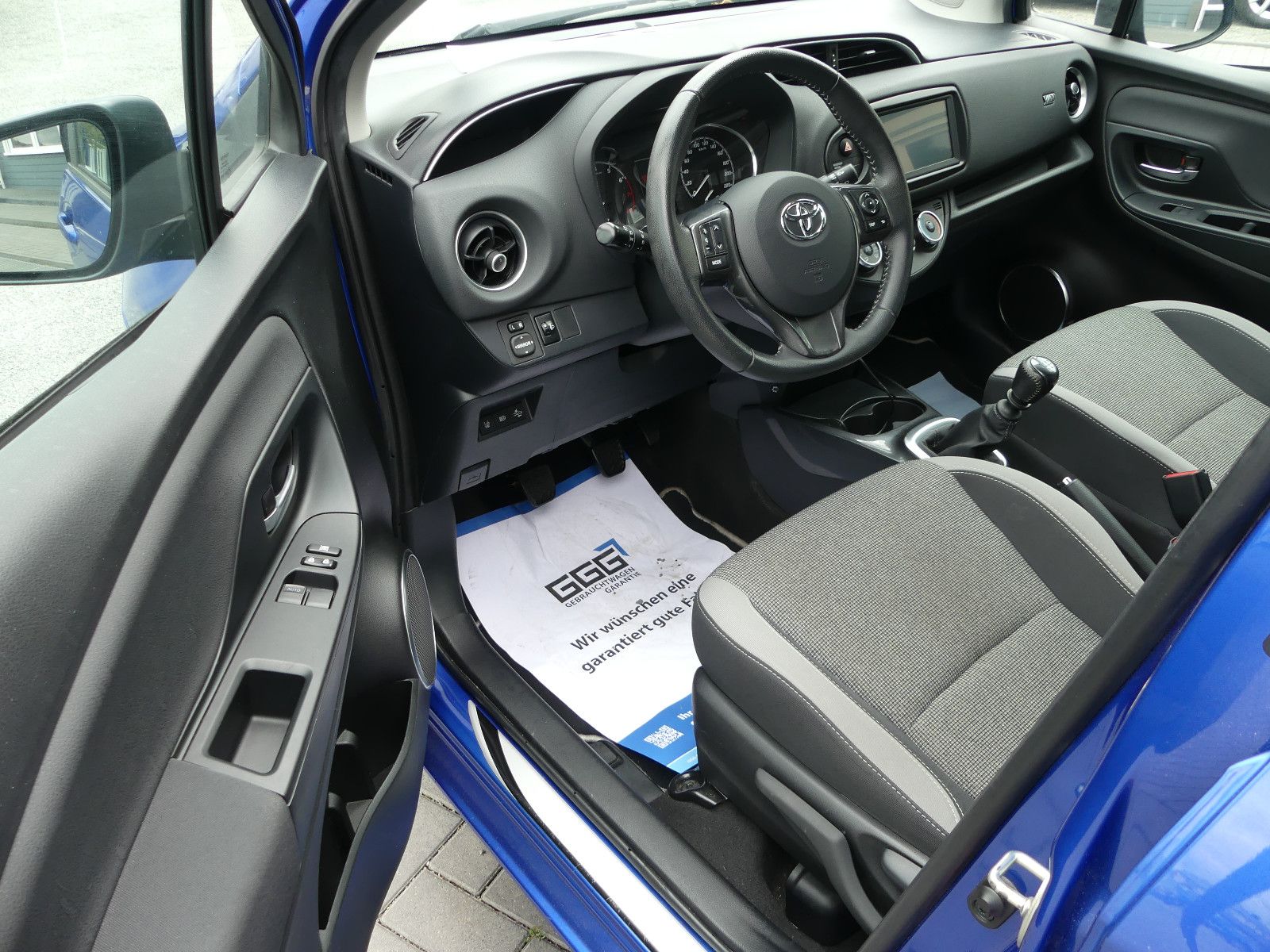 Fahrzeugabbildung Toyota Yaris Team D, 69000 km