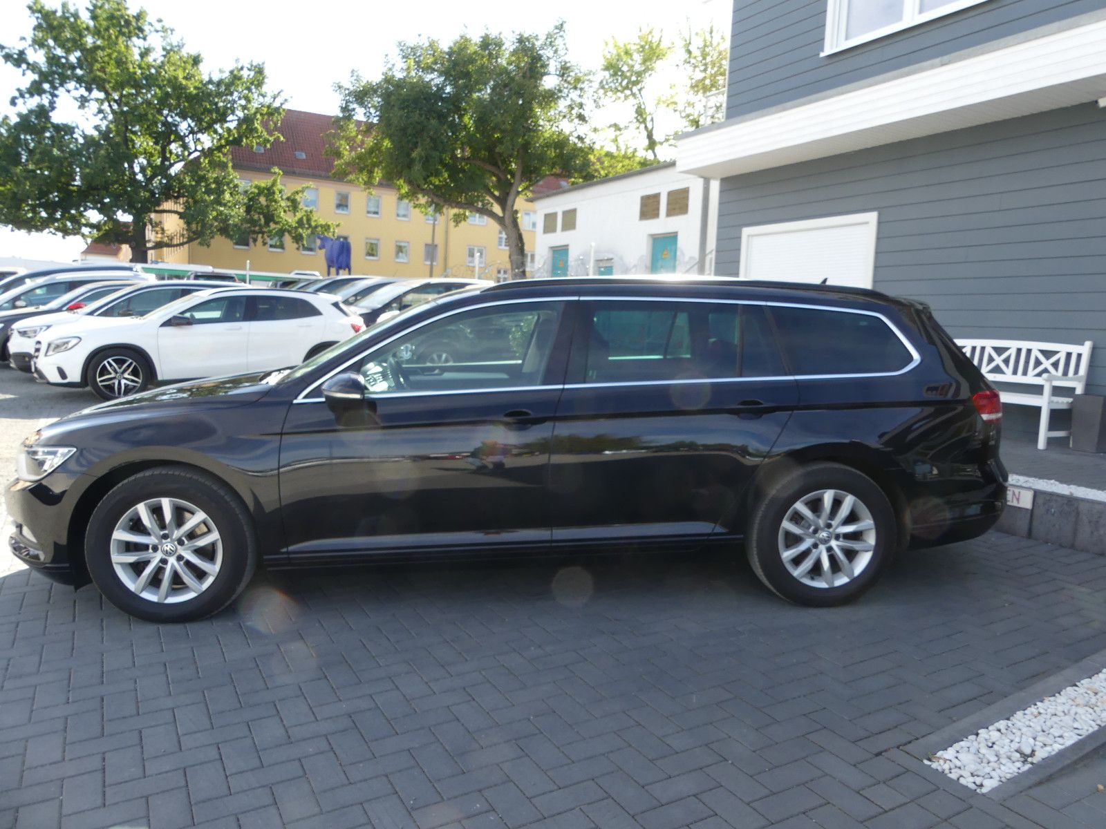 Fahrzeugabbildung Volkswagen Passat Variant Comfortline BMT/Start-Stopp