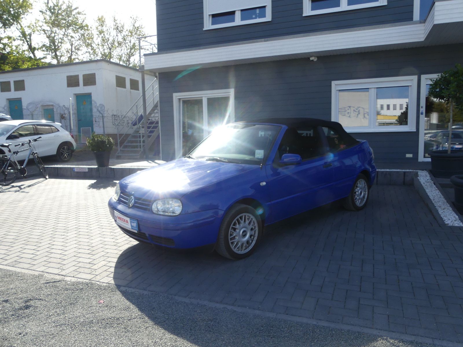 Fahrzeugabbildung Volkswagen Golf Cabrio.1.8