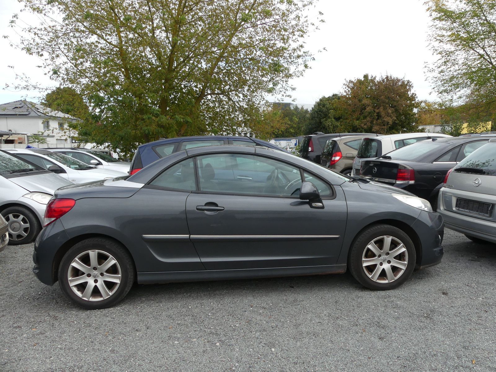 Fahrzeugabbildung Peugeot 207 CC Cabrio-Coupe Premium
